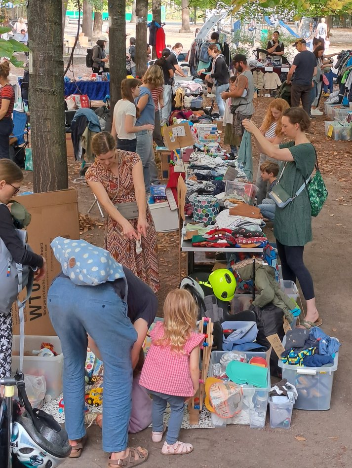 Babybasar und Kinderflohmarkt in Berlin WeiterReich vom September 2025